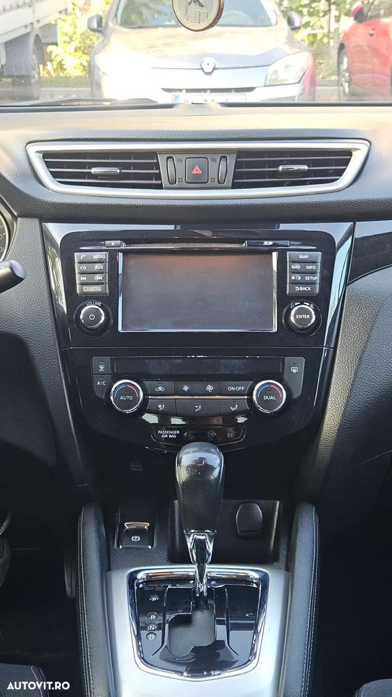 Nissan Qashqai 1.6 DCI Start/Stop X-TRONIC N-Connecta - 22