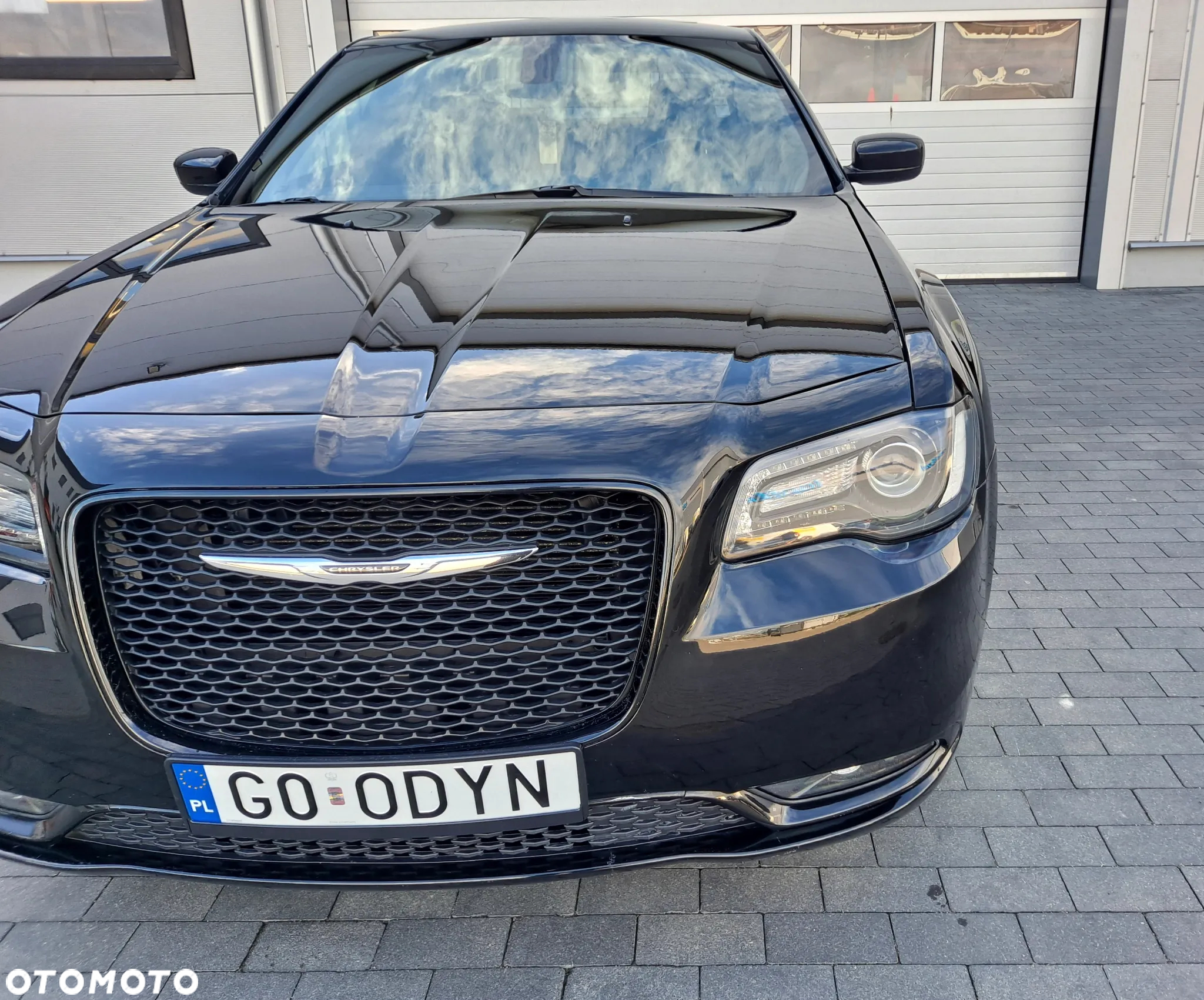 Chrysler 300s - 6