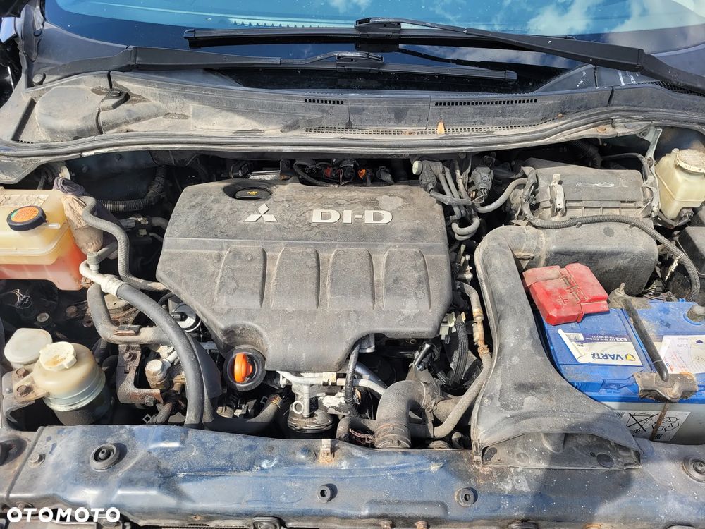 Mitsubishi Grandis 2.0 DI-D 7-Sitzer 30 Jahre - 22