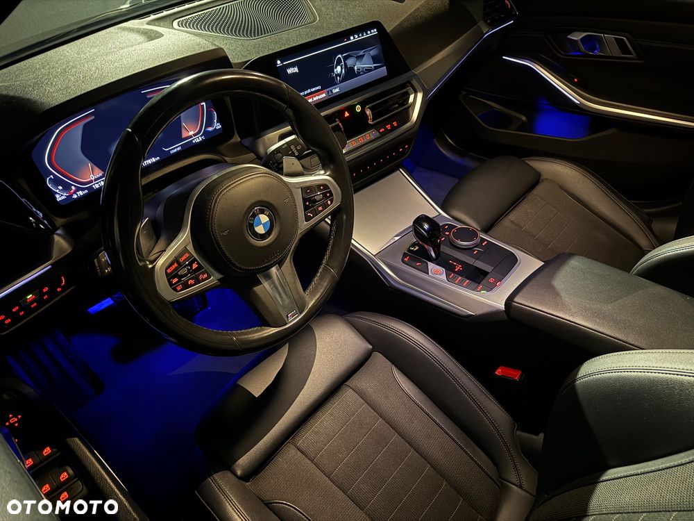 BMW Seria 3 320d MHEV Luxury Line sport - 32