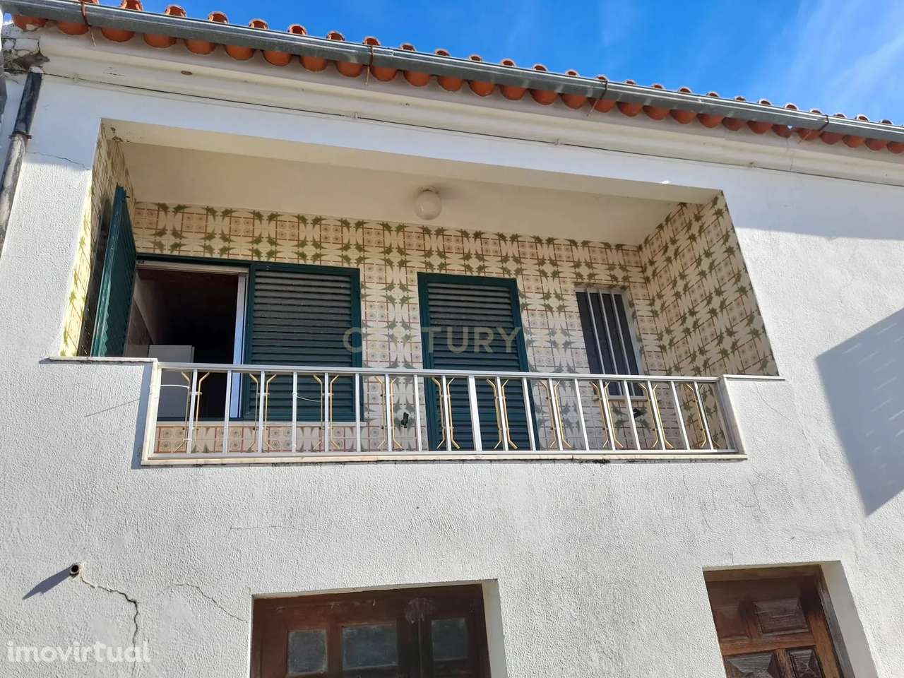 Moradia T3 com enorme potencial na aldeia pitoresca do Violeiro - Grande imagem: 2/13