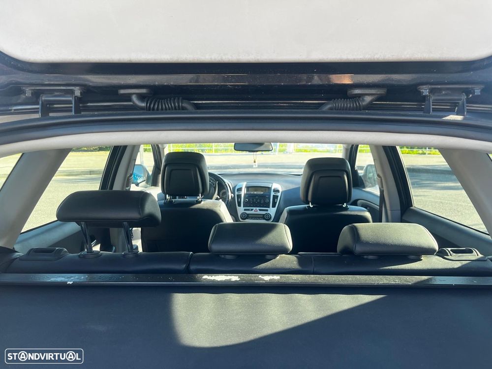Kia Ceed SW 1.6 CRDi EX - 12