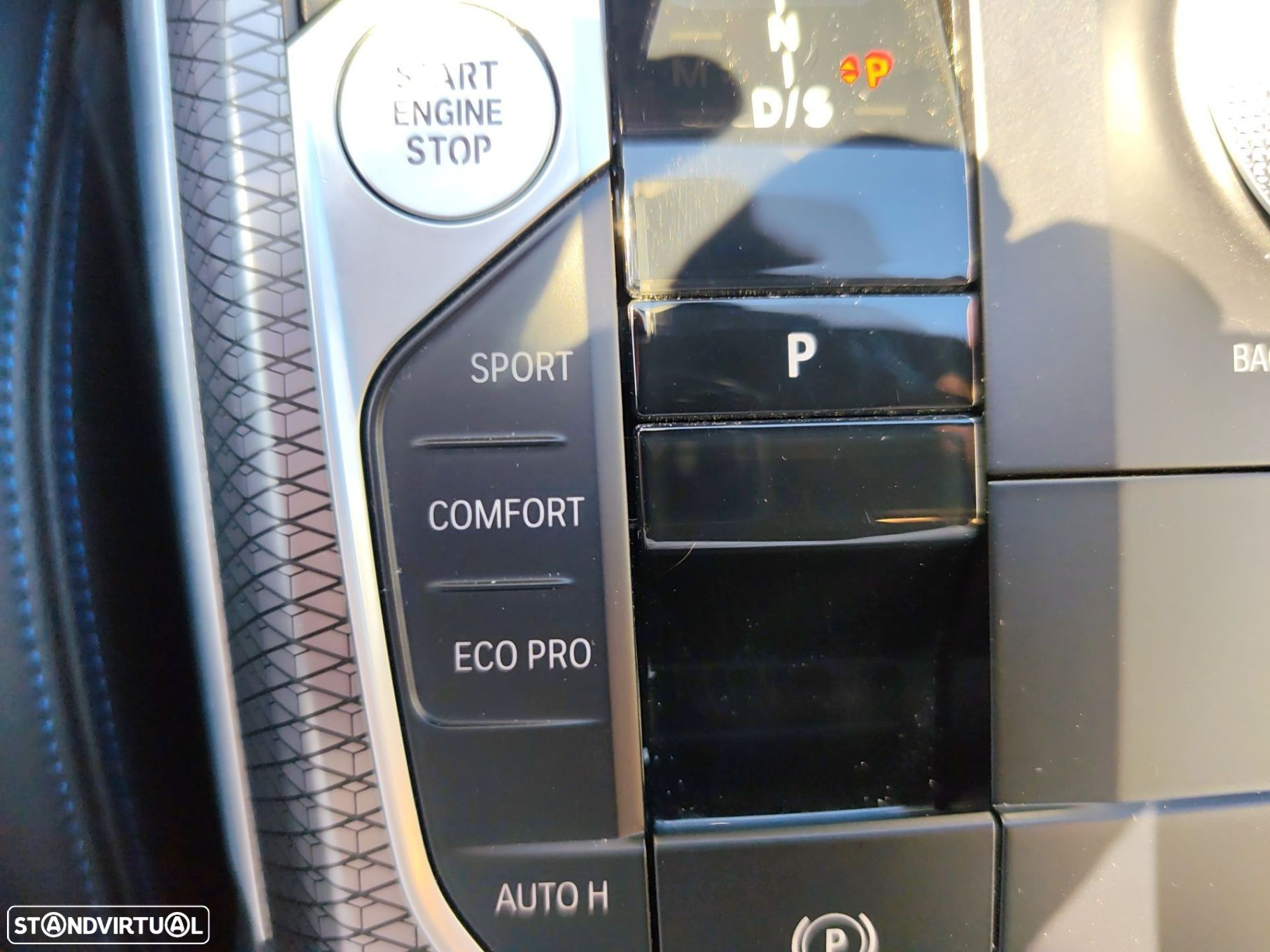 BMW 320 d Touring Pack Desportivo M Auto - 28