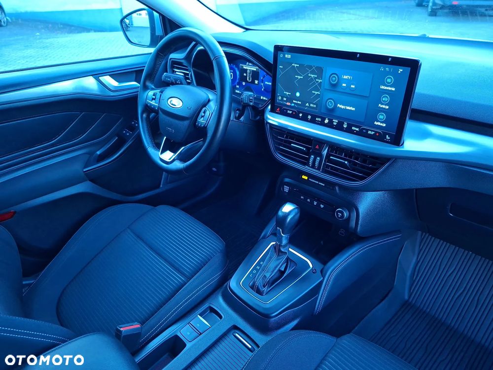Ford Focus 1.0 EcoBoost Hybrid TITANIUM X - 38