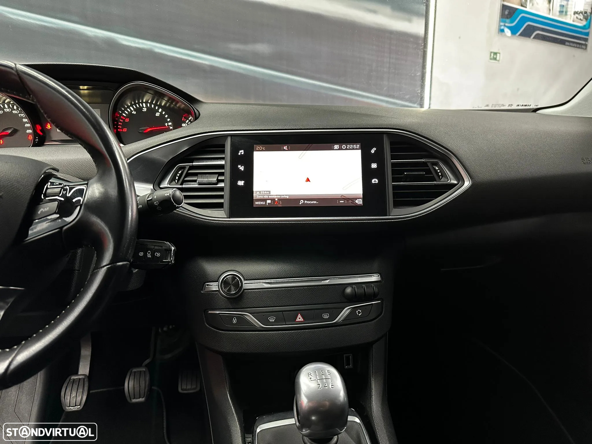 Peugeot 308 SW 1.5 BlueHDi Style - 26