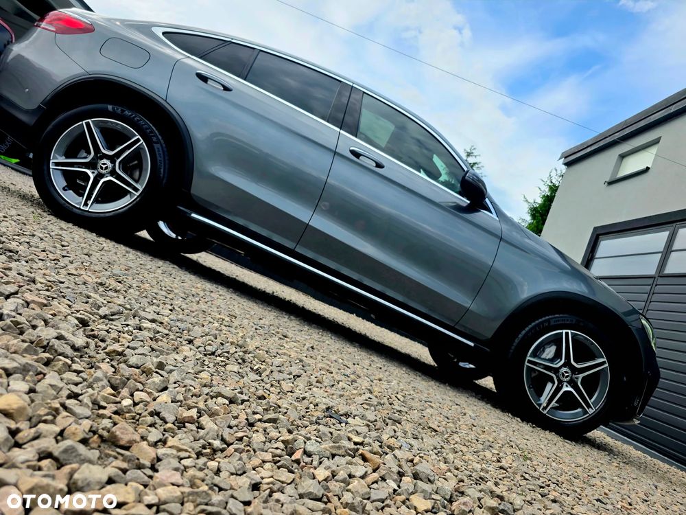 Mercedes-Benz GLC - 38