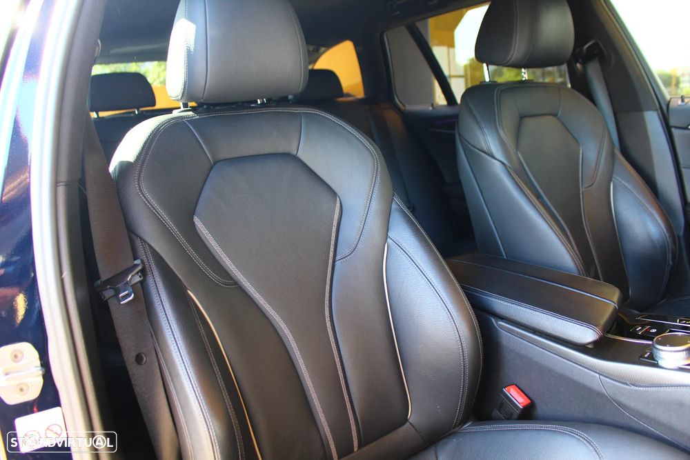 BMW 520 e Pack M - 13