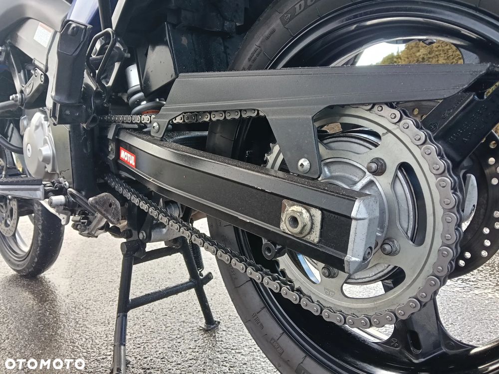 Suzuki V-STROM - 7