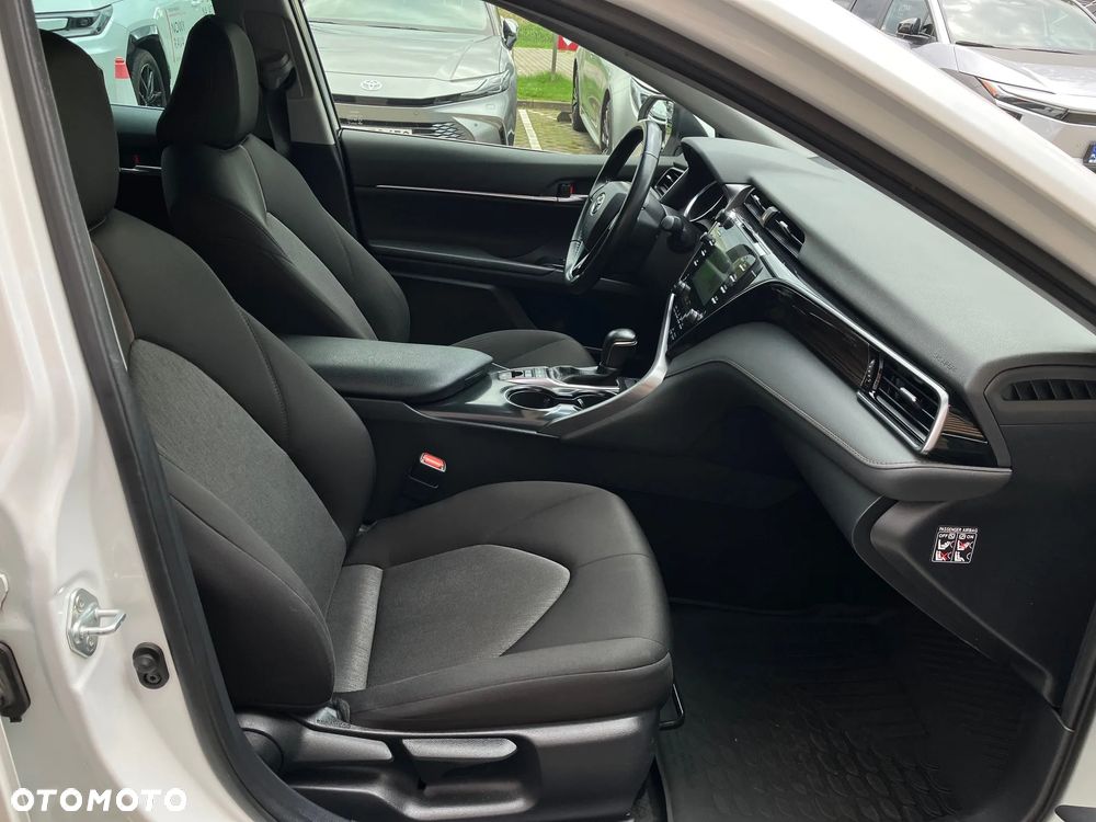 Toyota Camry 2.5 Hybrid Prestige CVT - 18