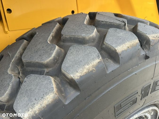 JCB 437 S5 WasteMaster - 13