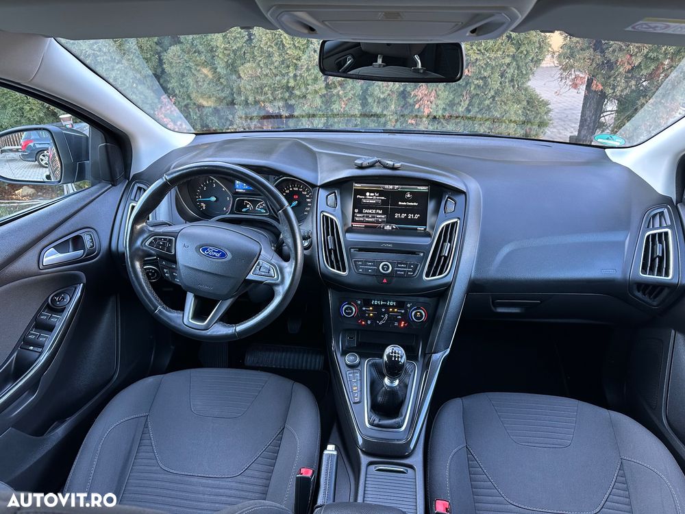 Ford Focus 2.0 TDCi DPF Start-Stopp-System Titanium - 24