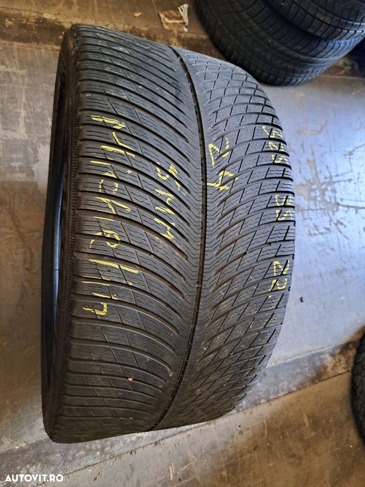 O anvelopa 325/35 R22 Michelin de iarnă - 1