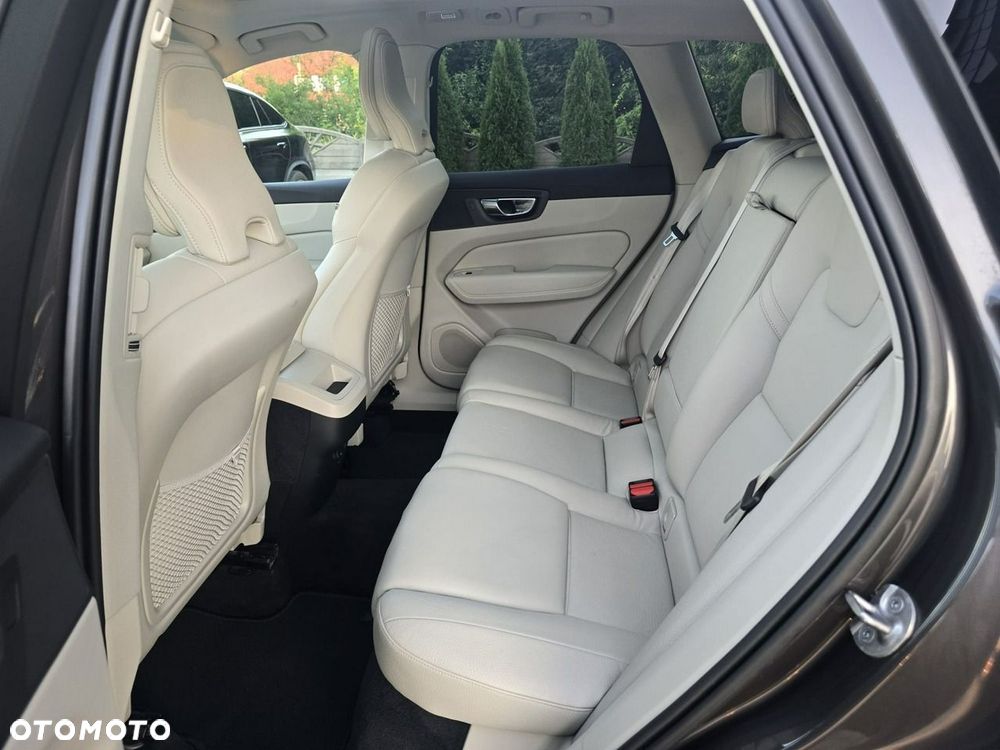 Volvo XC 60 - 16