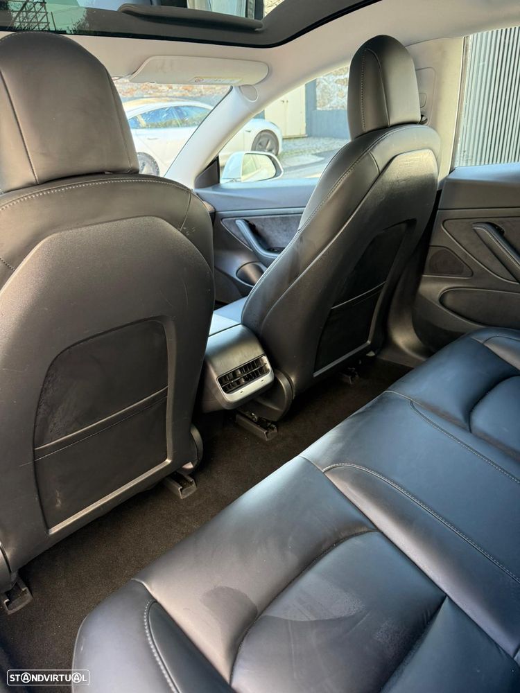 Tesla Model 3 Standard Range Plus RWD - 4