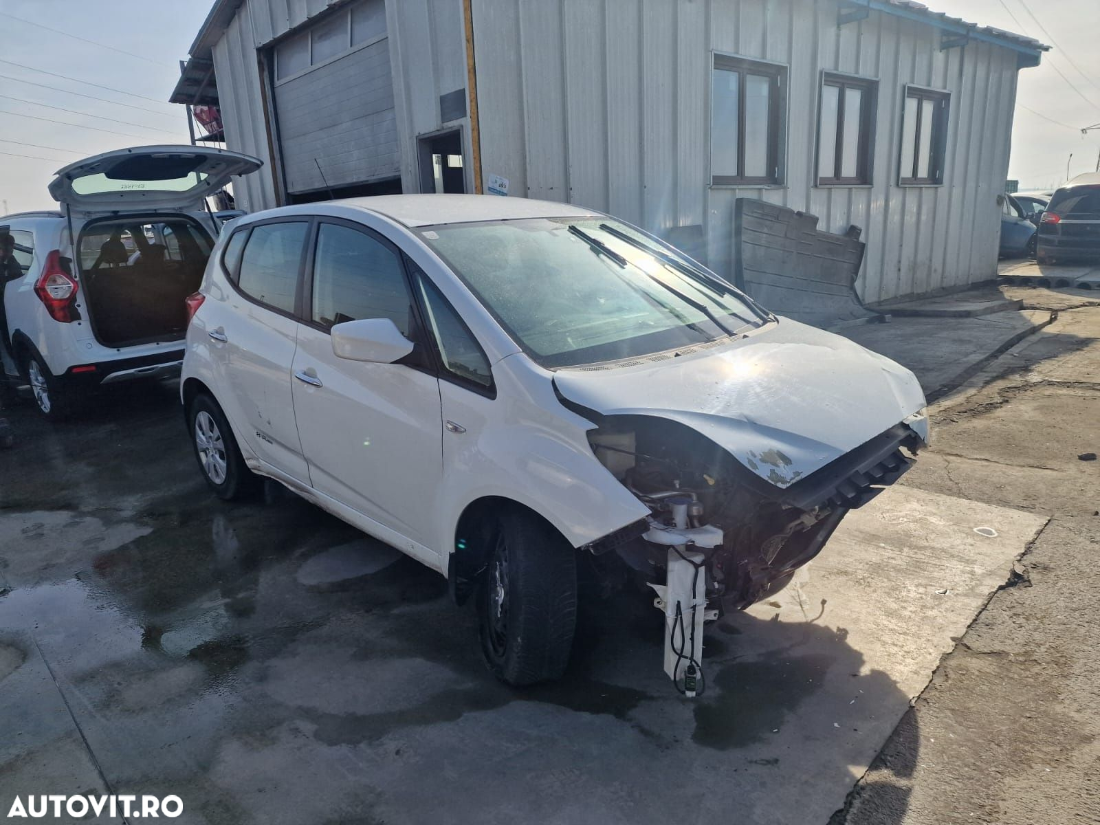 Dezmembram Hyundai ix20 2011 1.4 benzina G4FA - 6