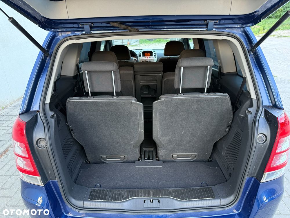 Opel Zafira 1.6 Enjoy - 35