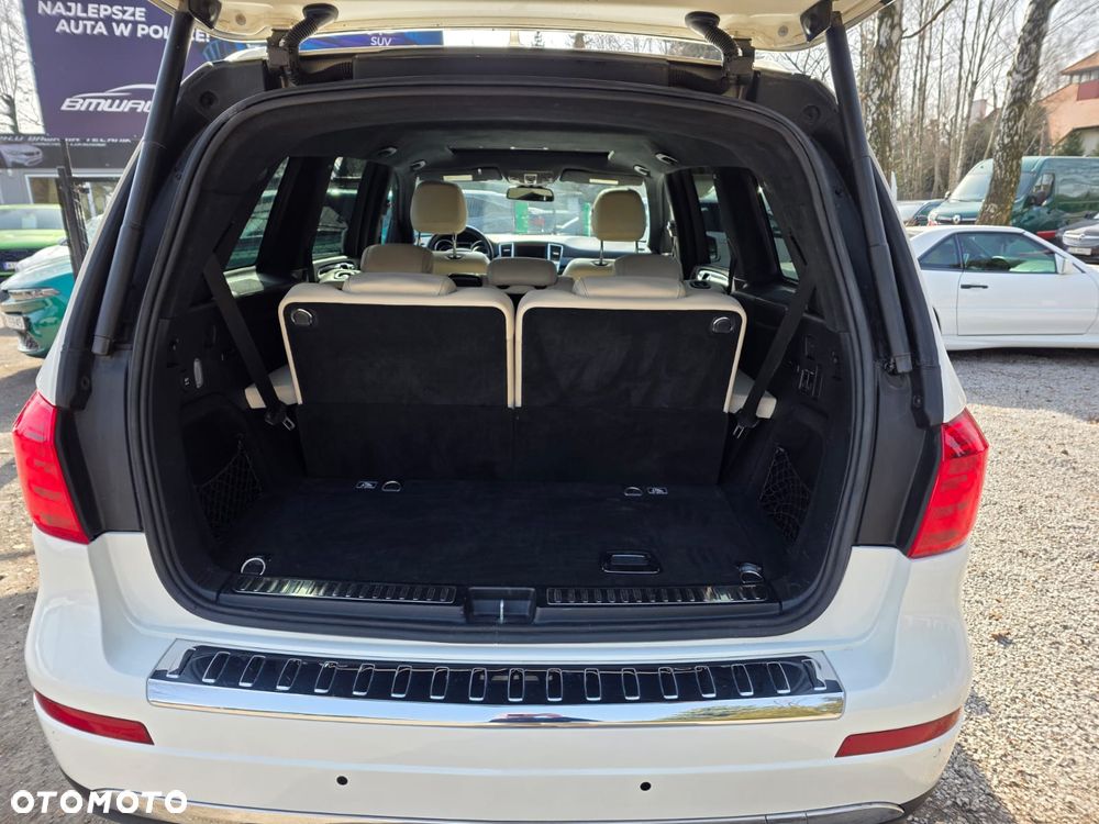 Mercedes-Benz GL - 11