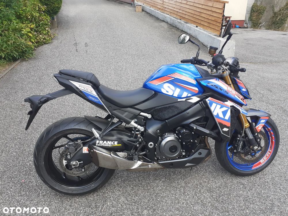 Suzuki GSX 1000 - 17