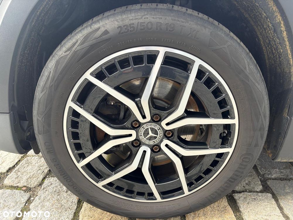 Mercedes-Benz EQB 350 66.5kWh 4-Matic AMG - 11