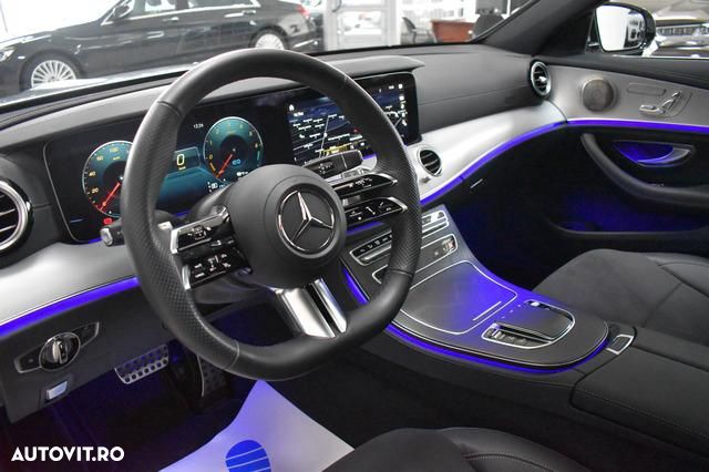 Mercedes-Benz E 300 de 4Matic 9G-TRONIC AMG Line - 11