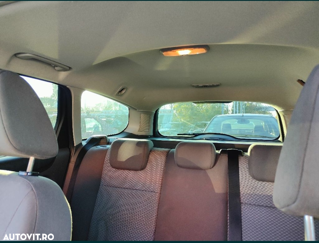 Ford Focus 1.6 Ti-VCT Trend - 8