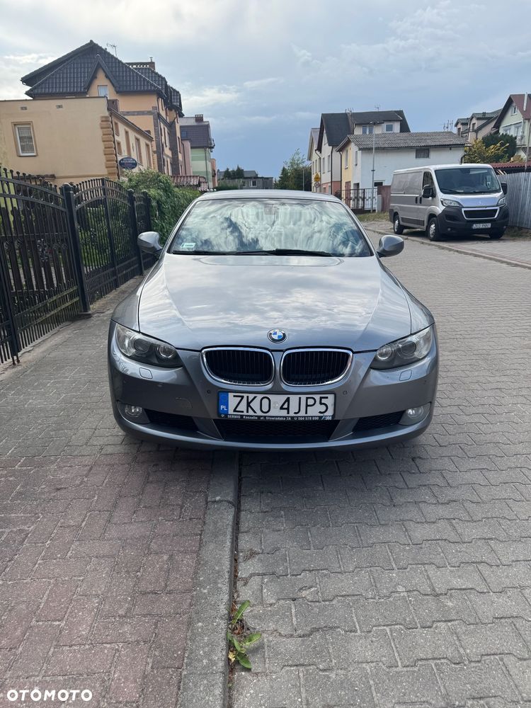 BMW Seria 3 320i - 1