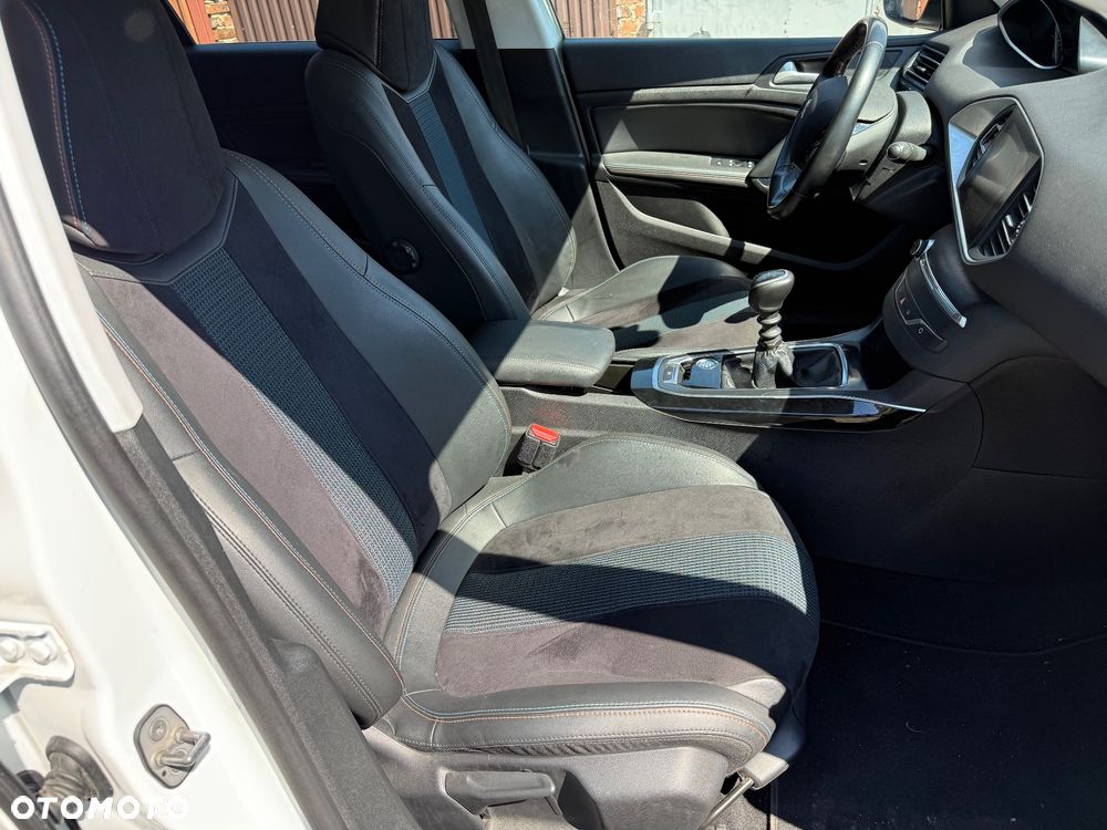 Peugeot 308 BlueHDi FAP 130 Stop & Start Tech Edition - 20