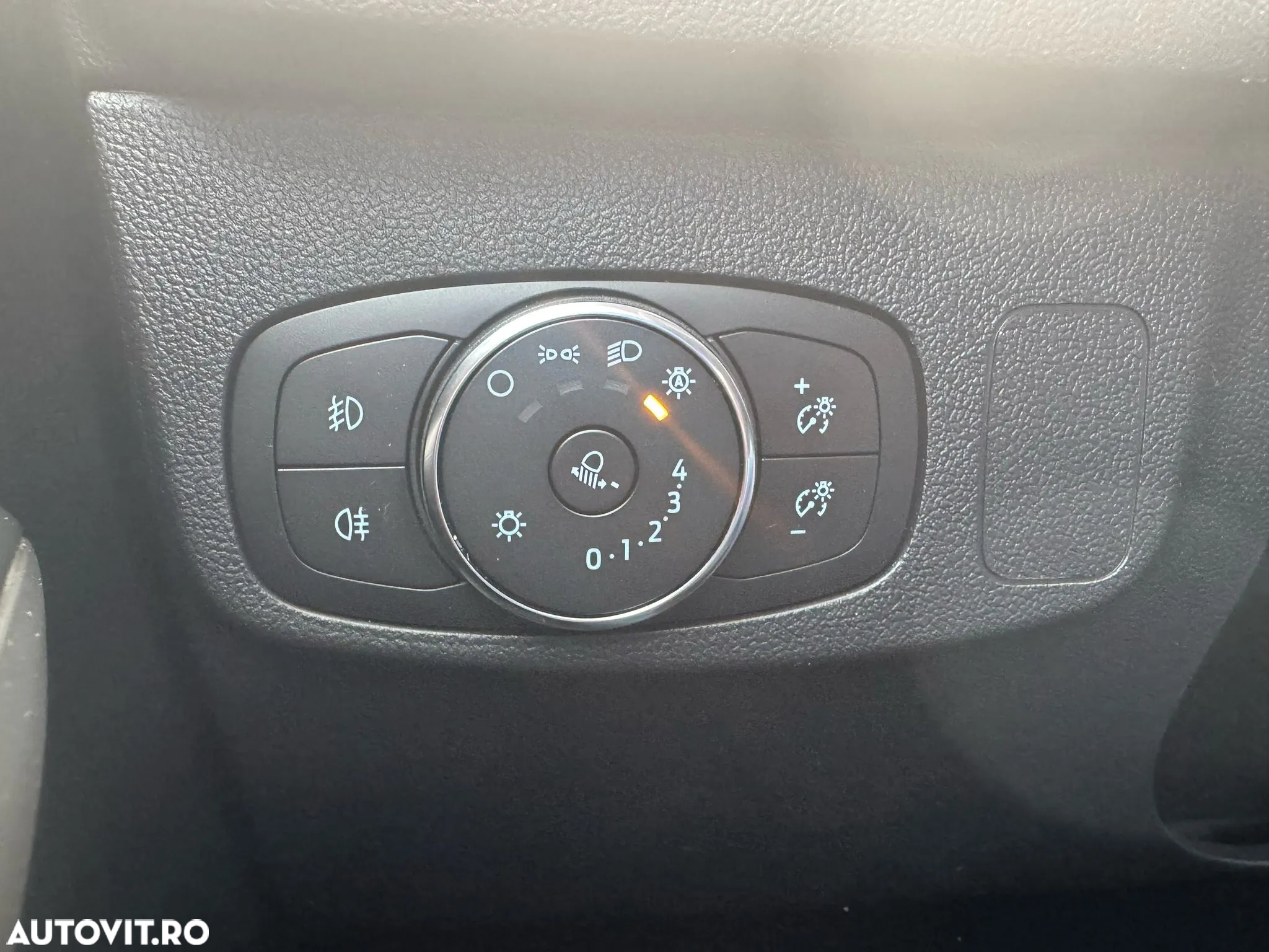 Ford Kuga 2.0 EcoBlue A8 AWD Titanium - 24