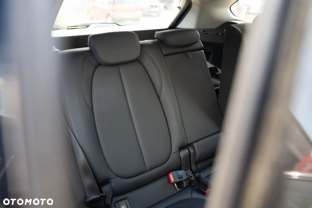 BMW X1 xDrive25e Business Edition - 24