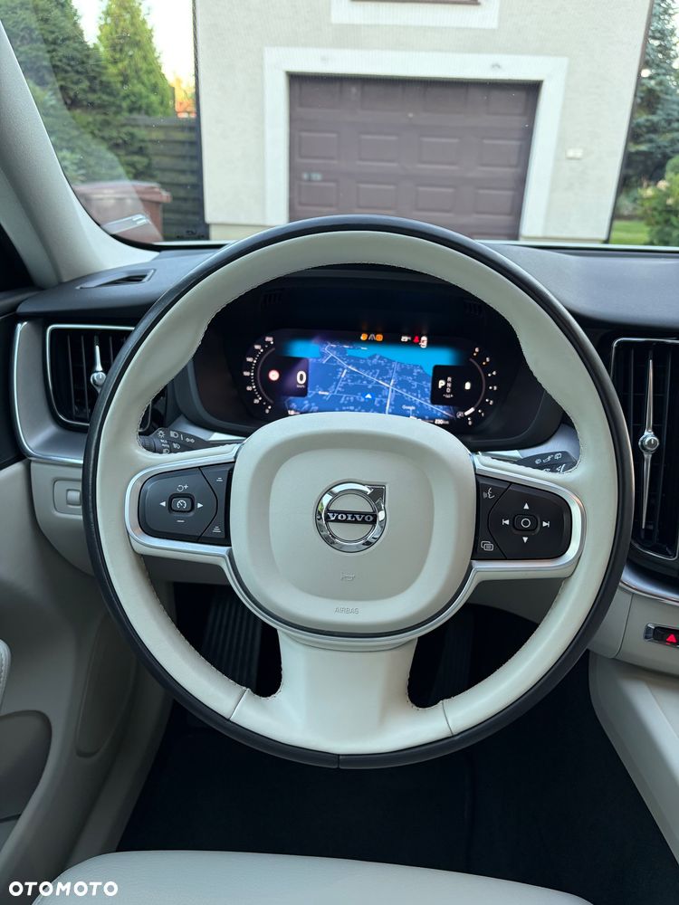Volvo XC 60 B4 D AWD Inscription - 23