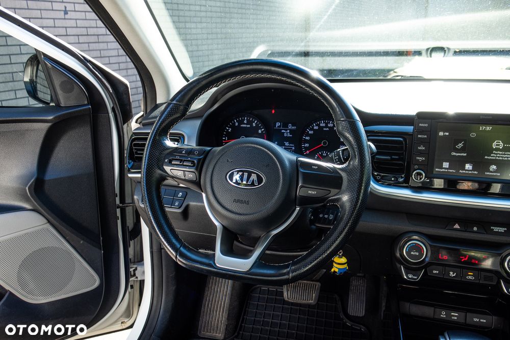 Kia Stonic 1.4 L - 14