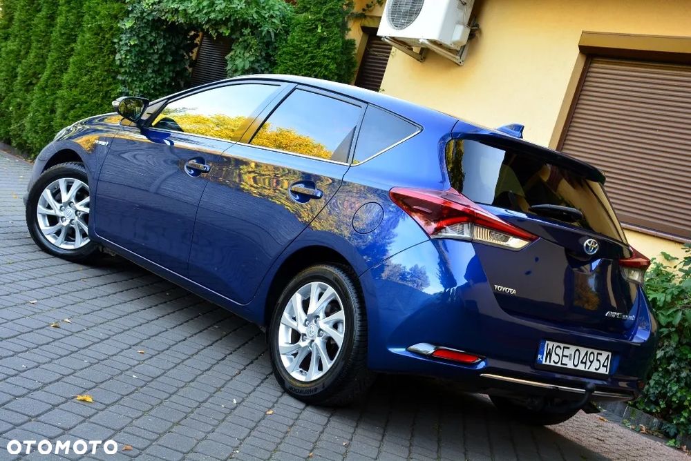 Toyota Auris 1.8 HSD Prestige - 19