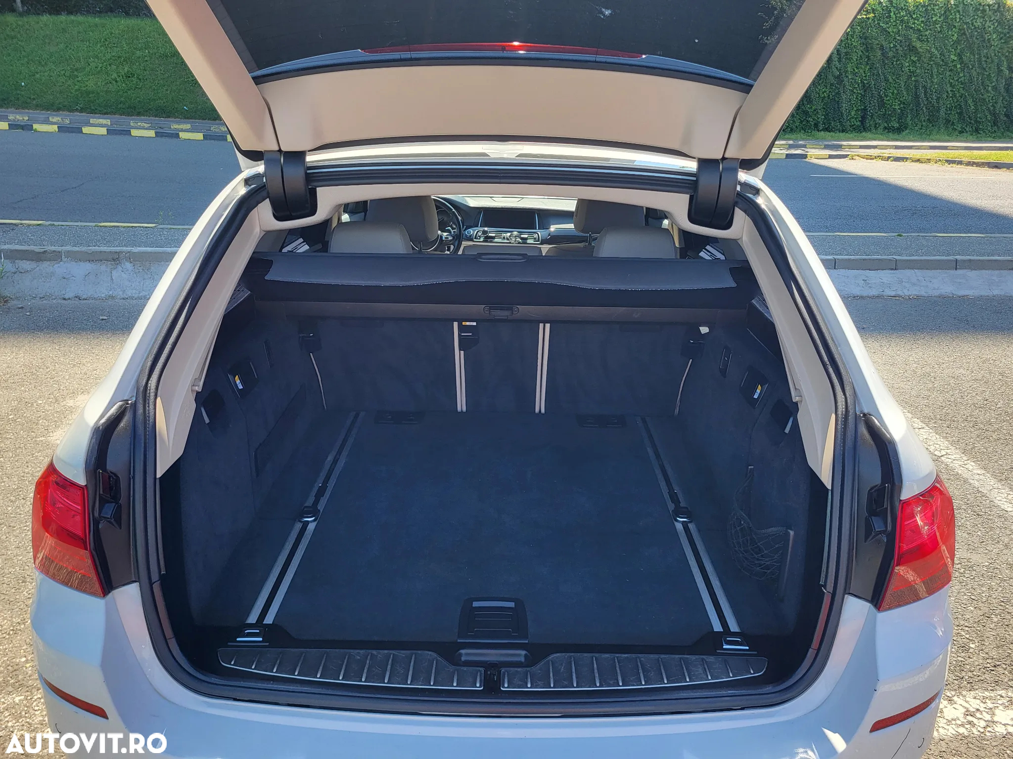 BMW Seria 5 520d xDrive Touring Aut. Luxury Line - 21