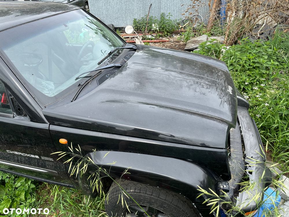 Jeep Cherokee 3.7L Sport - 8