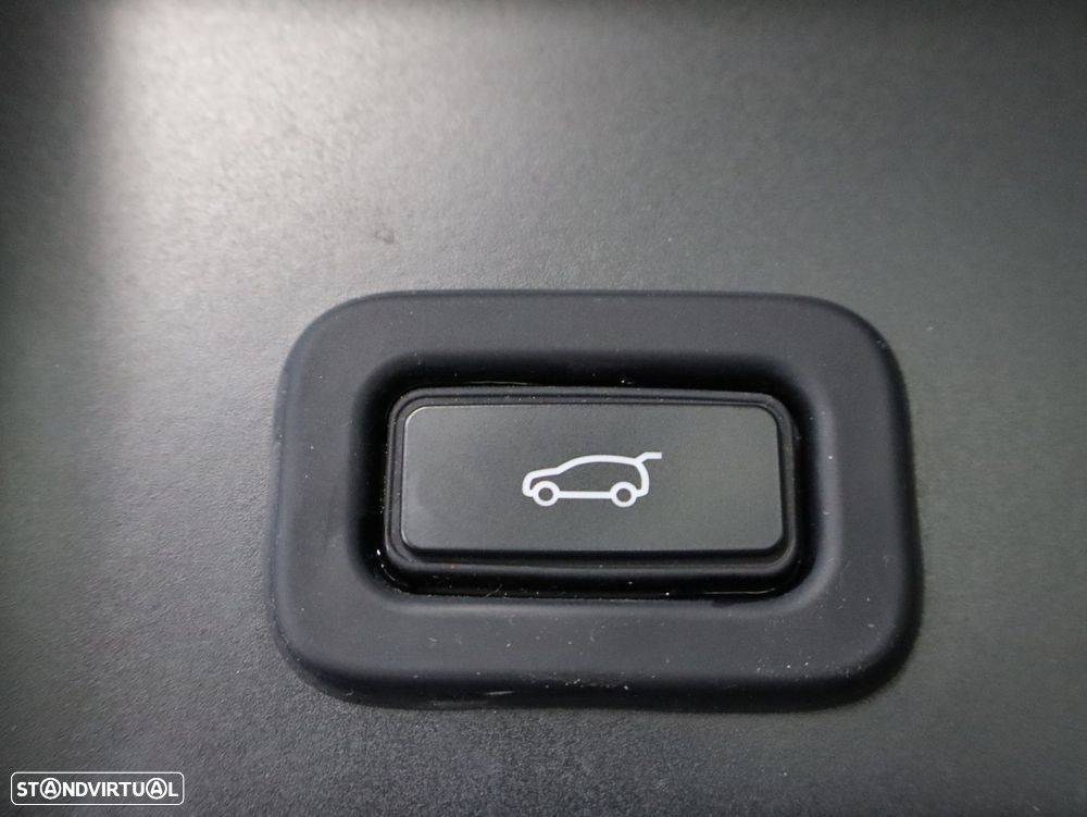 Land Rover Range Rover Evoque 1.5 P300e AWD Auto - 19