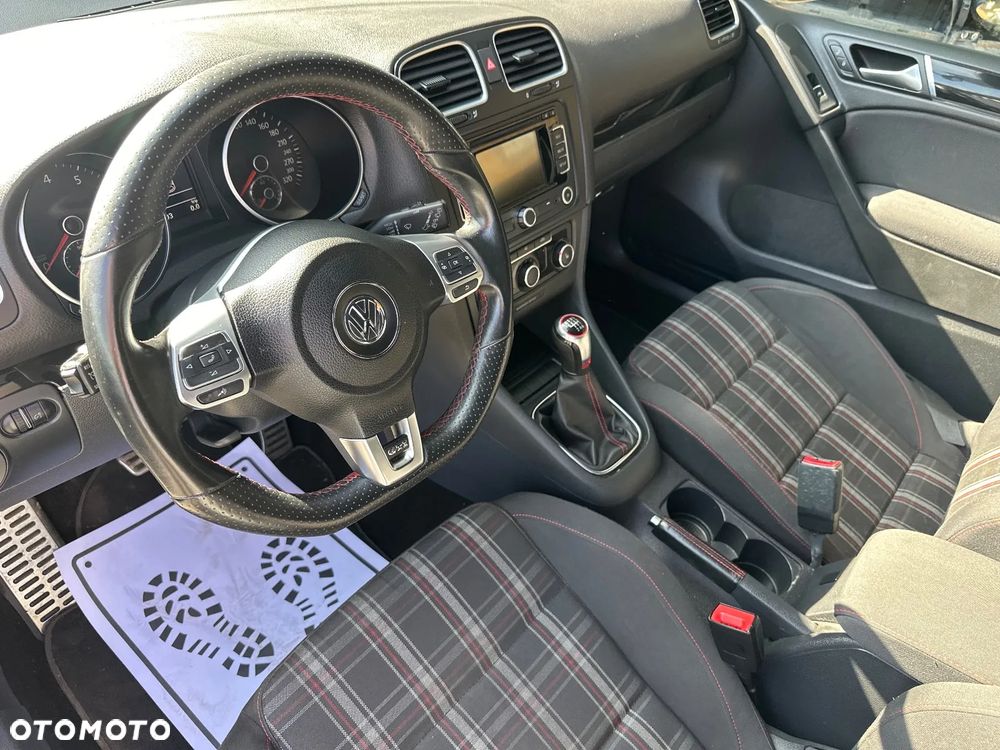 Volkswagen Golf 2.0 GTI - 23