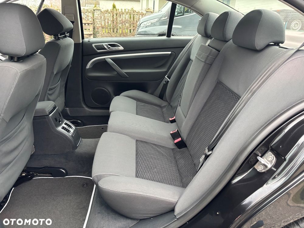 Skoda Superb 2.0 Comfort - 27