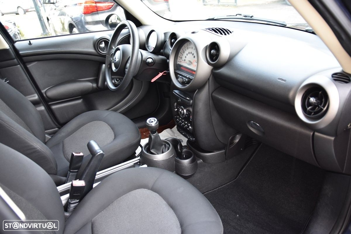 MINI Countryman Cooper D - 21