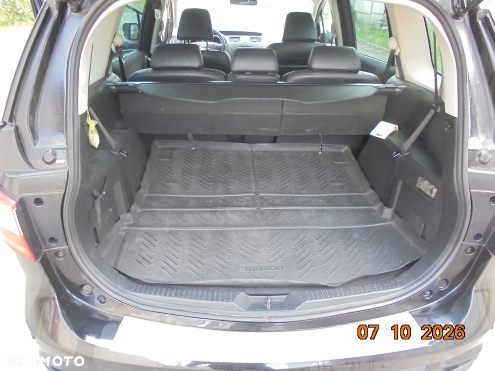 Mazda 5 - 13