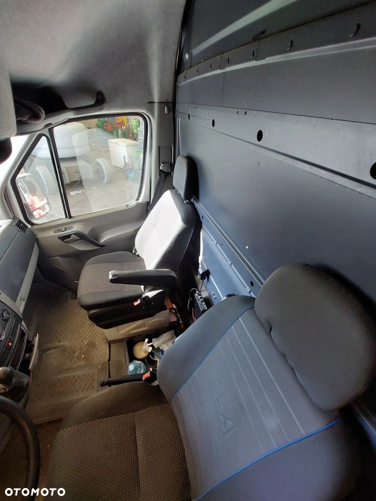 Mercedes-Benz SPRINTER - 17