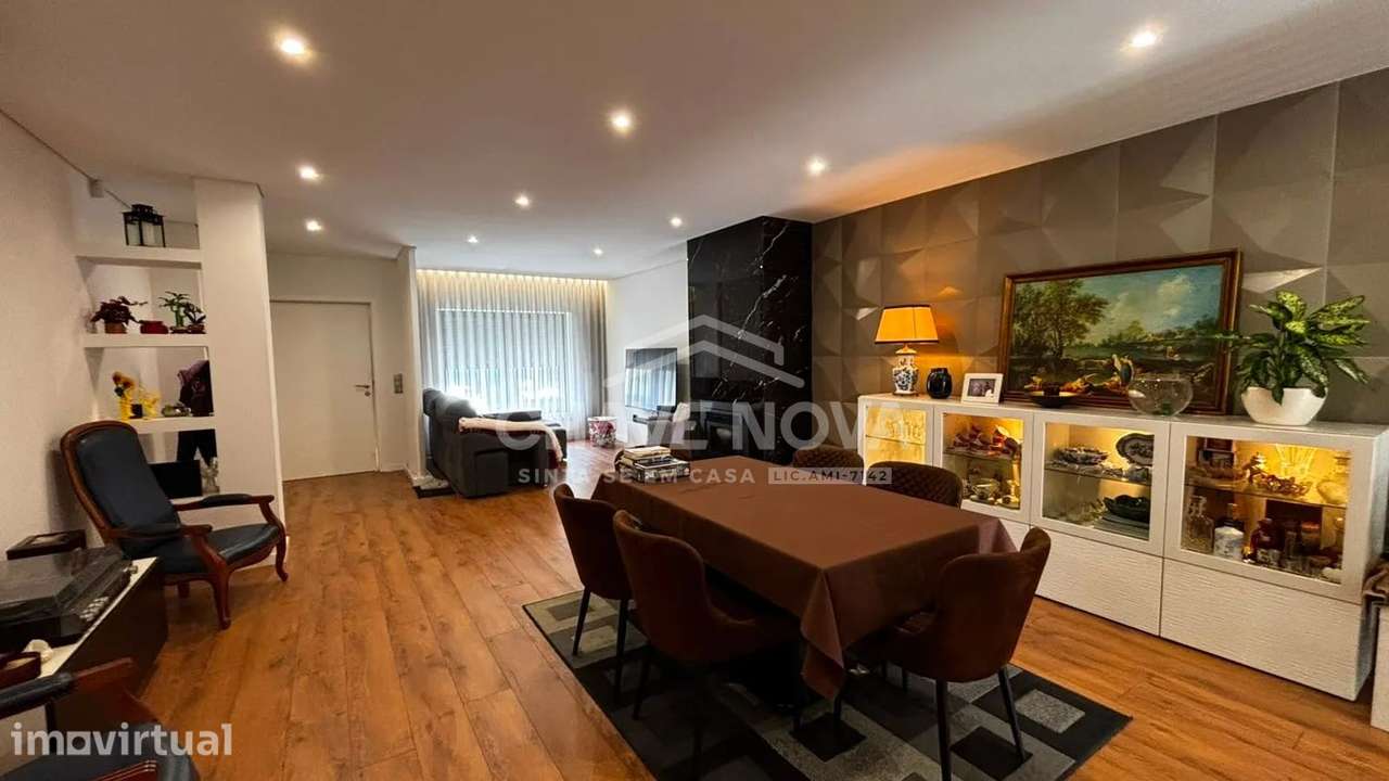 Excelente Apartamento Moradia T3 em São Romão do Coronado, Maia - Grande imagem: 2/24