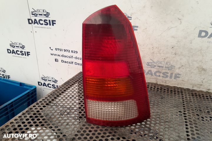 Lampa / Tripla stop dreapta pe aripa COMBI Ford Focus 1 [1998 - 2004] - 2
