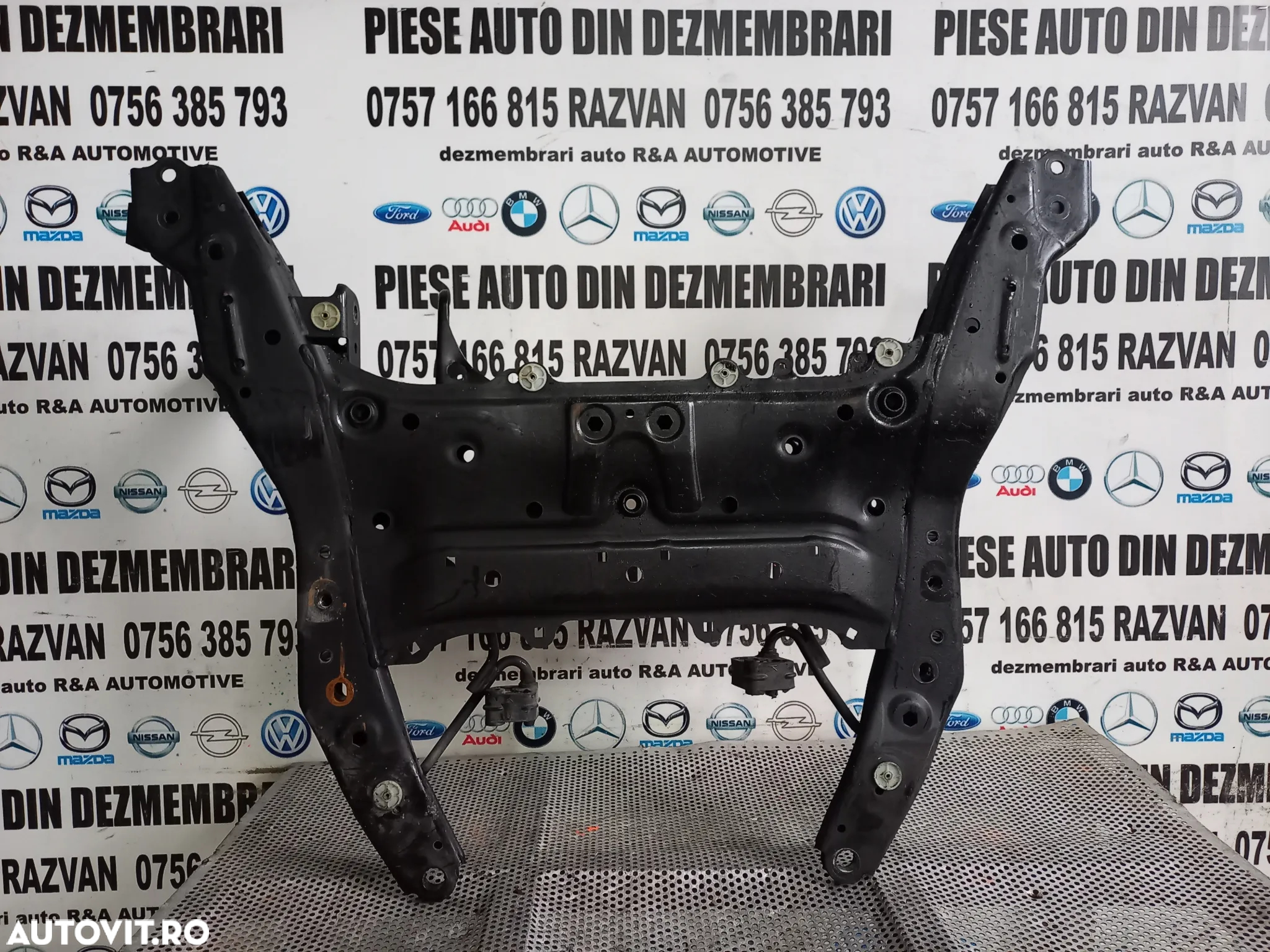 Jug Motor Punte Fata Bmw F45 F46 F40 X1 X2 F39 F48 Cod 6872729 - 6
