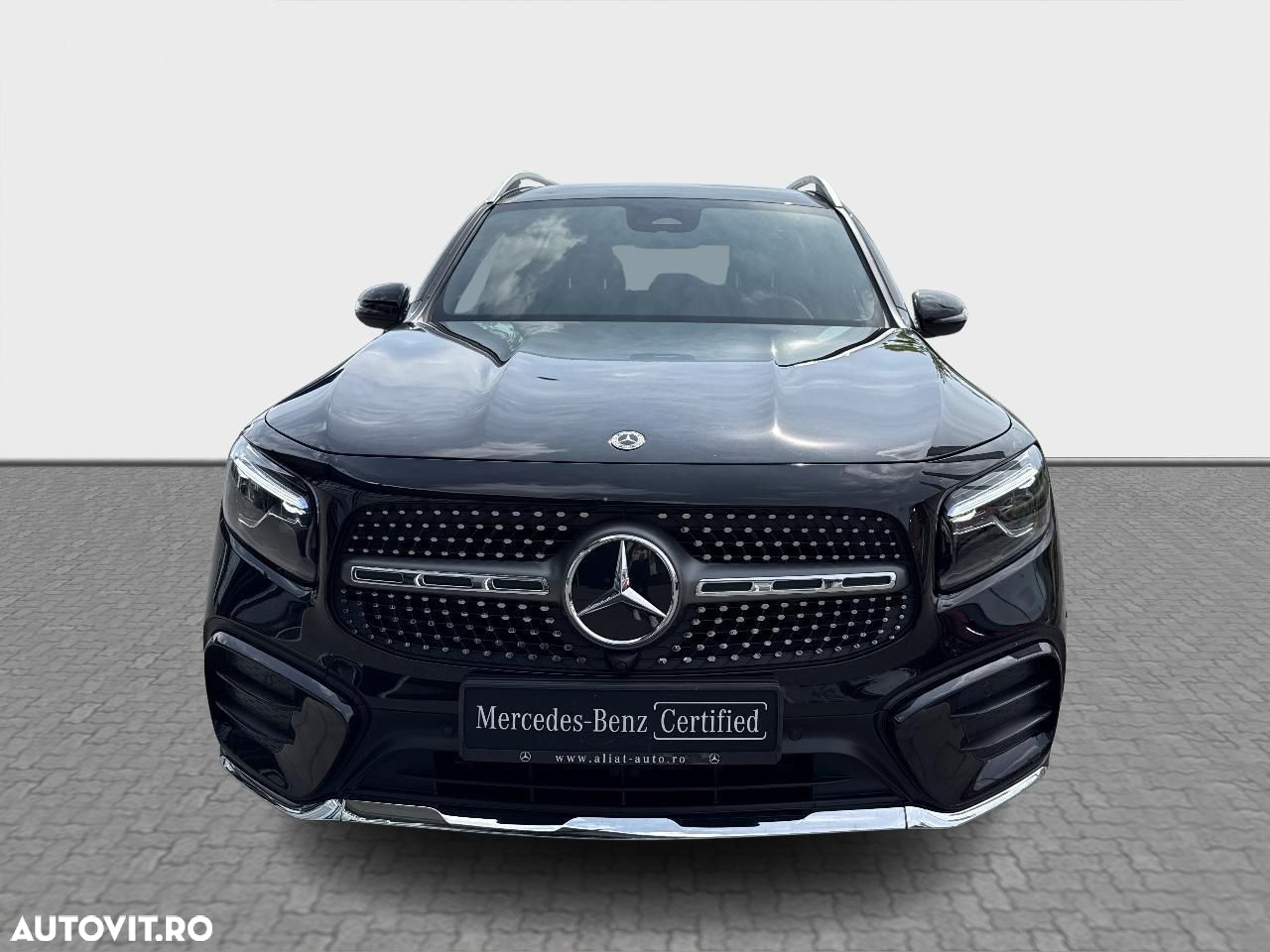 Mercedes-Benz GLB - 13