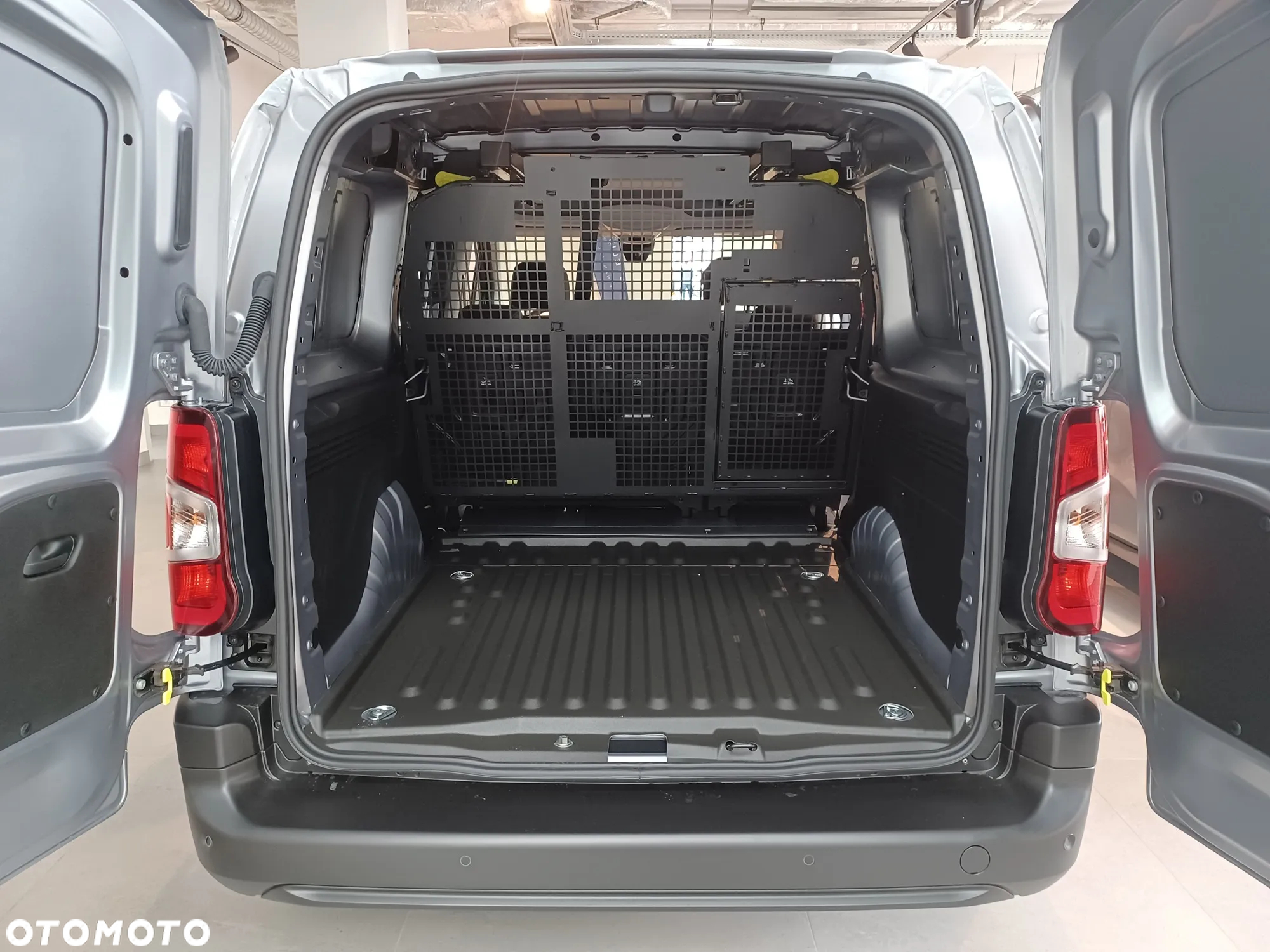 Citroën Berlingo XL 5 osobowy - 14
