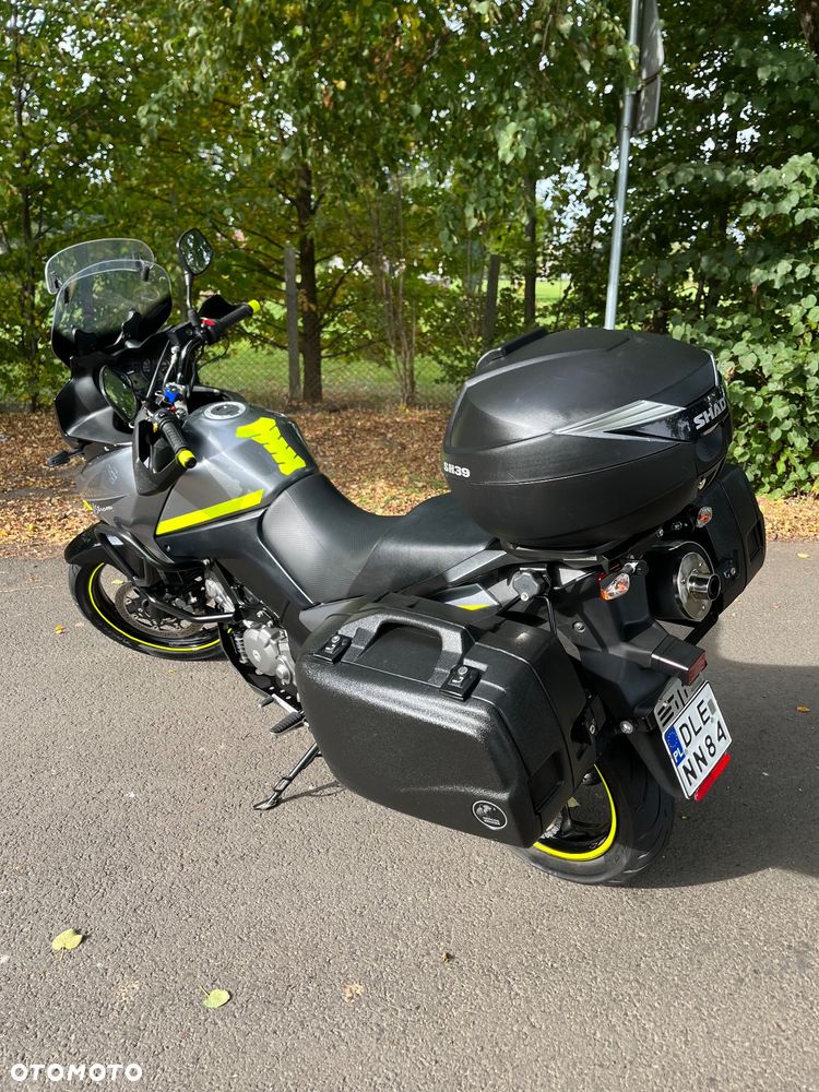 Suzuki V-STROM - 10