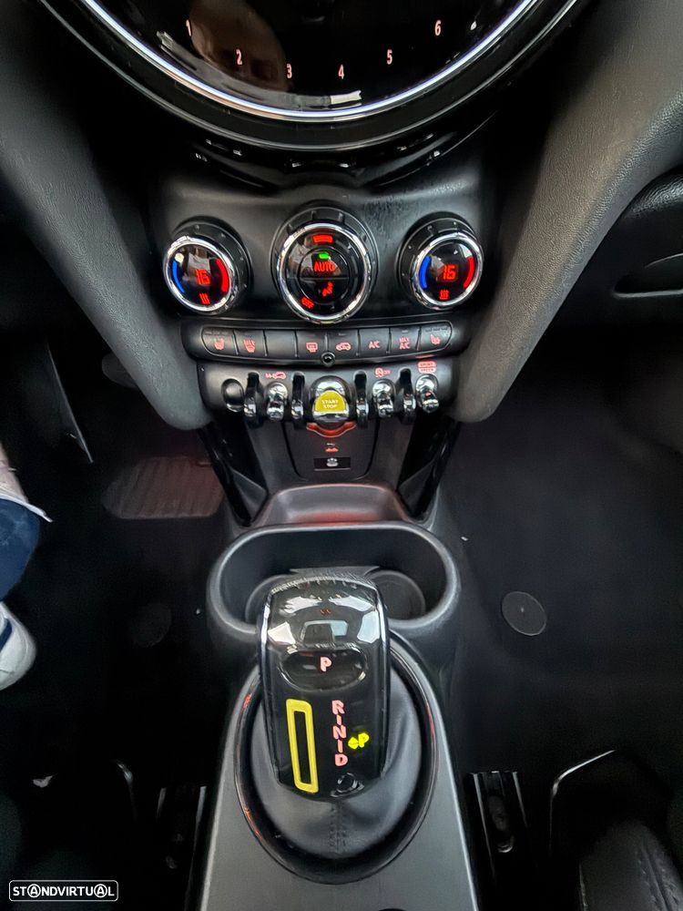 MINI 3 Portas Cooper SE Camden Edition - 26