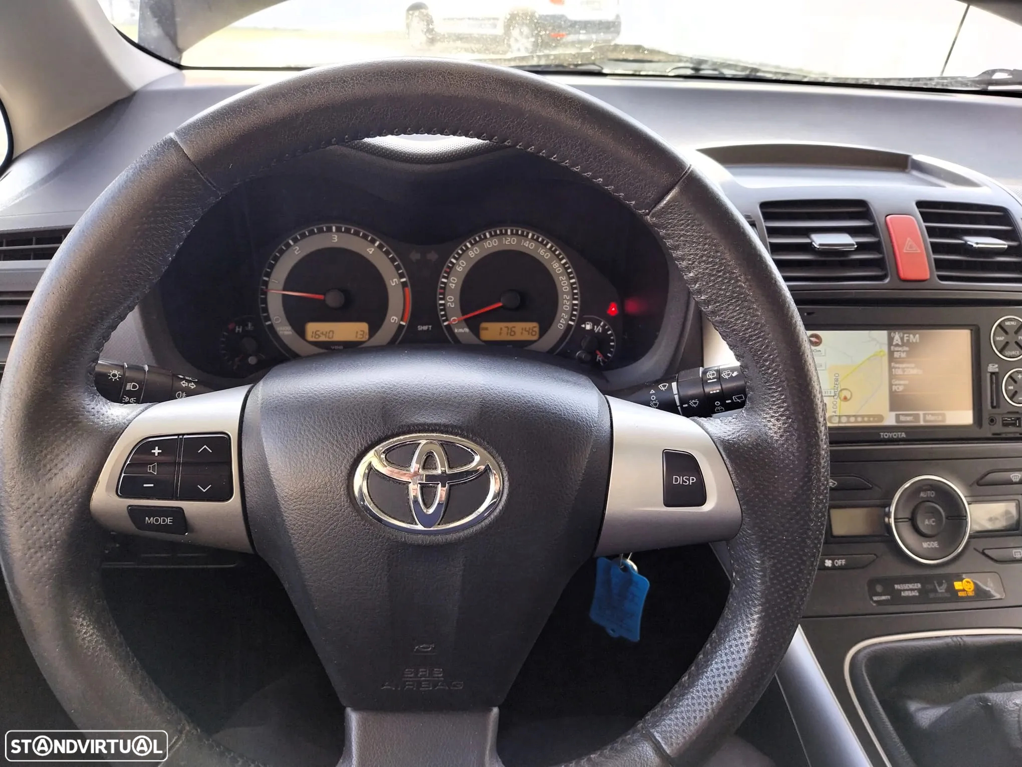 Toyota Auris 1.4 D-4D Comfort+Navi - 14