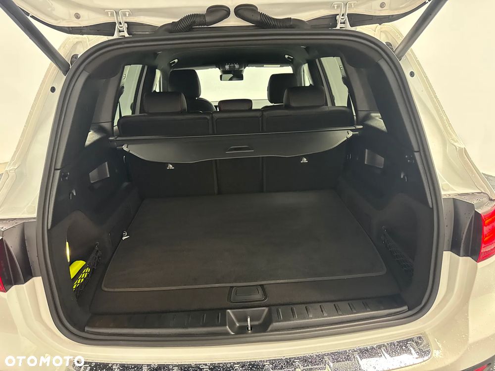 Mercedes-Benz GLB 200 d 4-Matic AMG Line 8G-DCT - 25