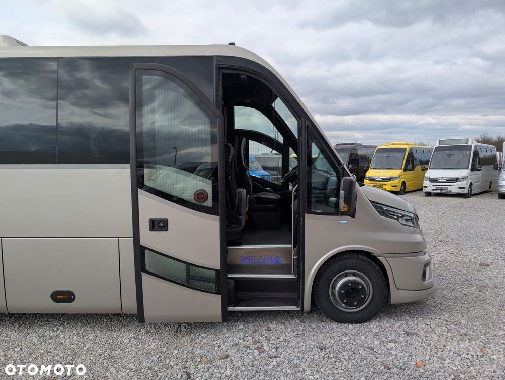Iveco Daily 70C21 - 16